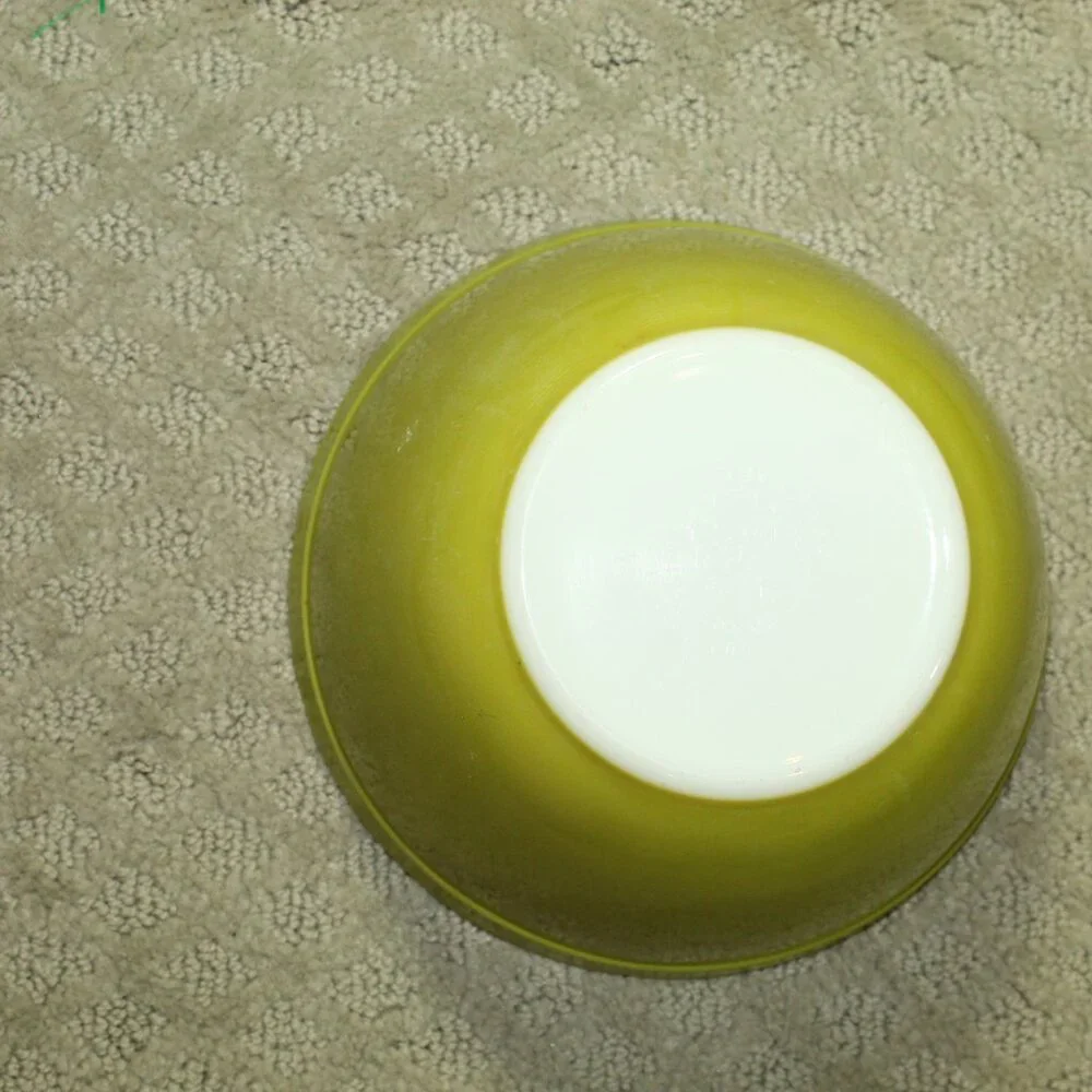 Complete Set Vintage Pyrex Avocado Green Mixing Bowls 401 - 404